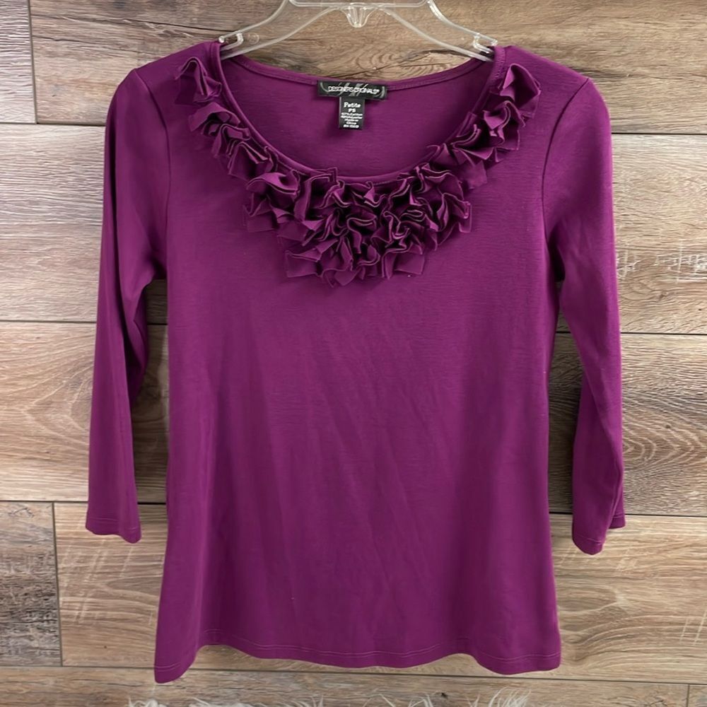 DESIGNERS ORIGINALS Women's Top Ruffled Neckline 3/4 Sleeve Purple Petite Small